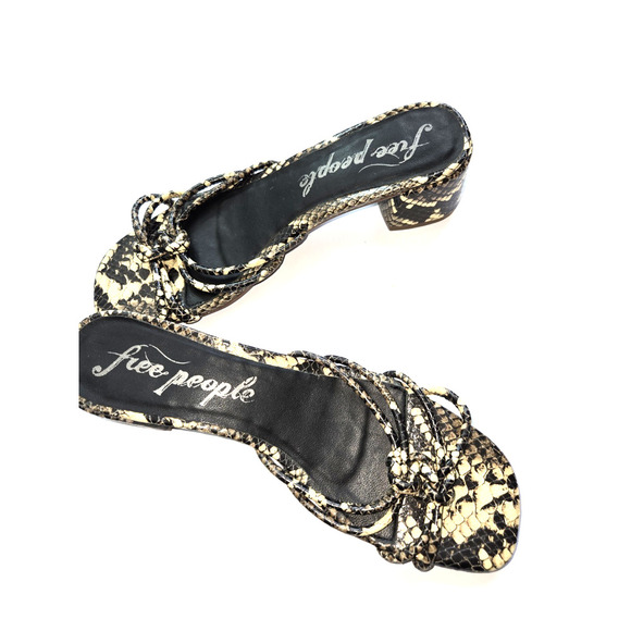 Free‎ People Petra Size 36 US 6 Slip On Heel Sandals Strappy Python Snake Print - Picture 9 of 10